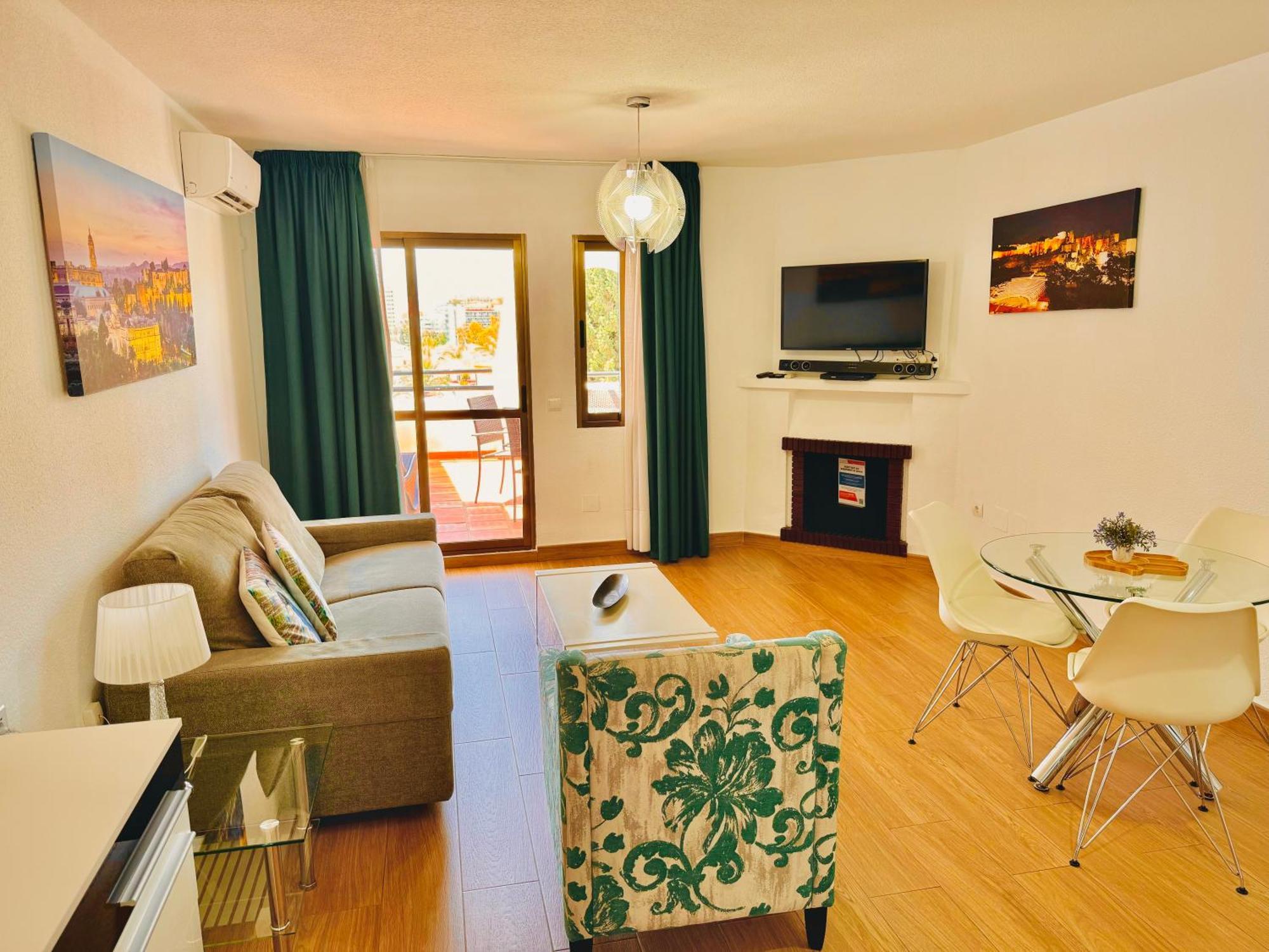 Pueblo Evita Premium Suites Benalmádena Dış mekan fotoğraf