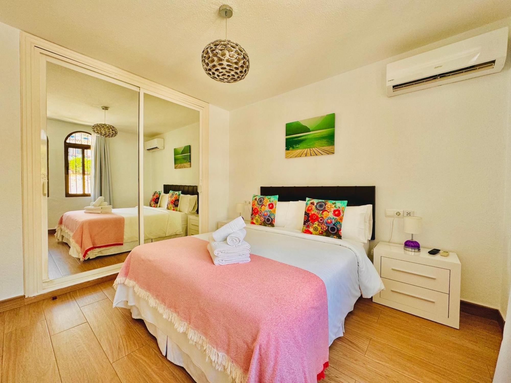 Pueblo Evita Premium Suites Benalmádena Dış mekan fotoğraf