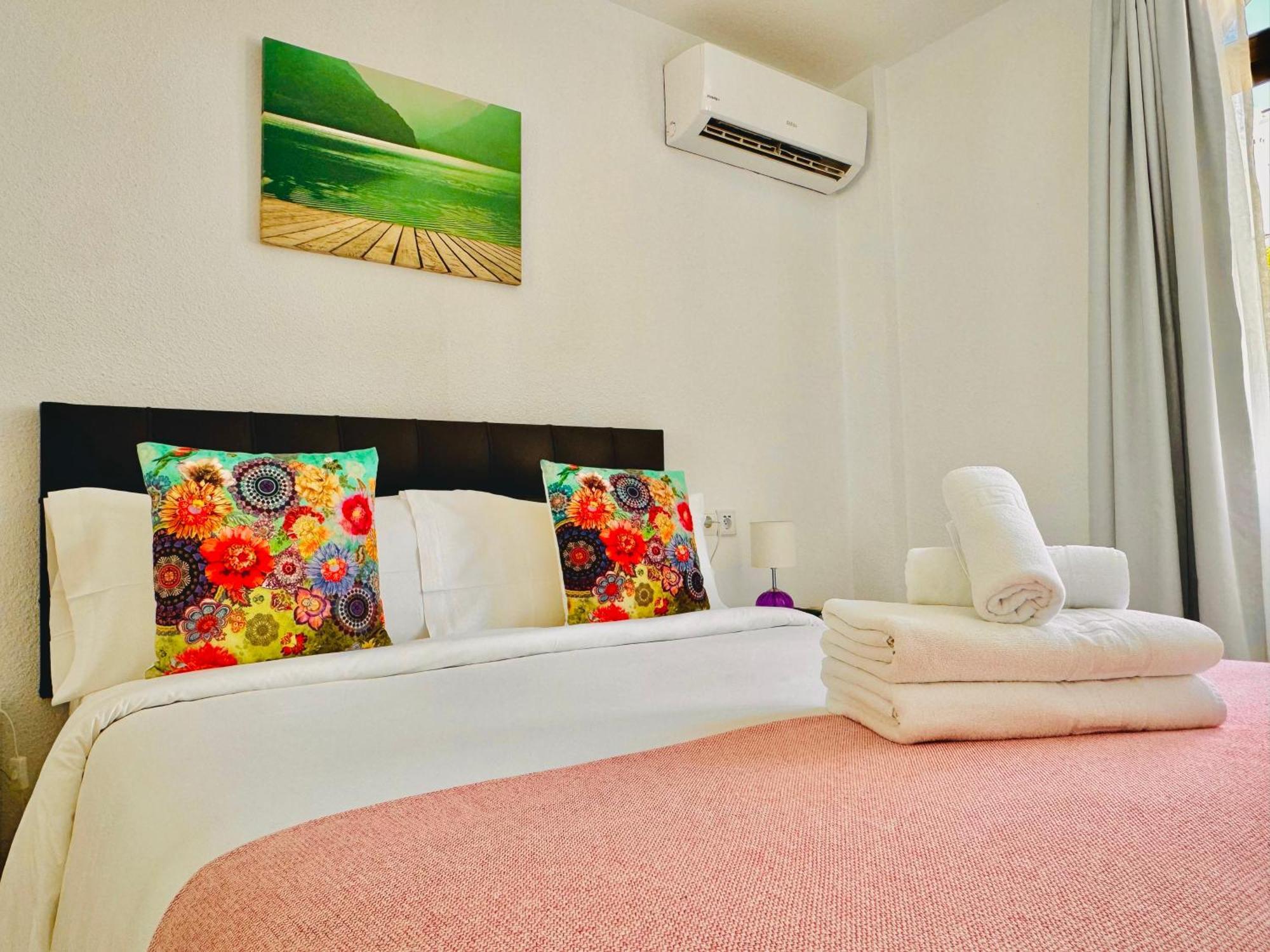 Pueblo Evita Premium Suites Benalmádena Dış mekan fotoğraf