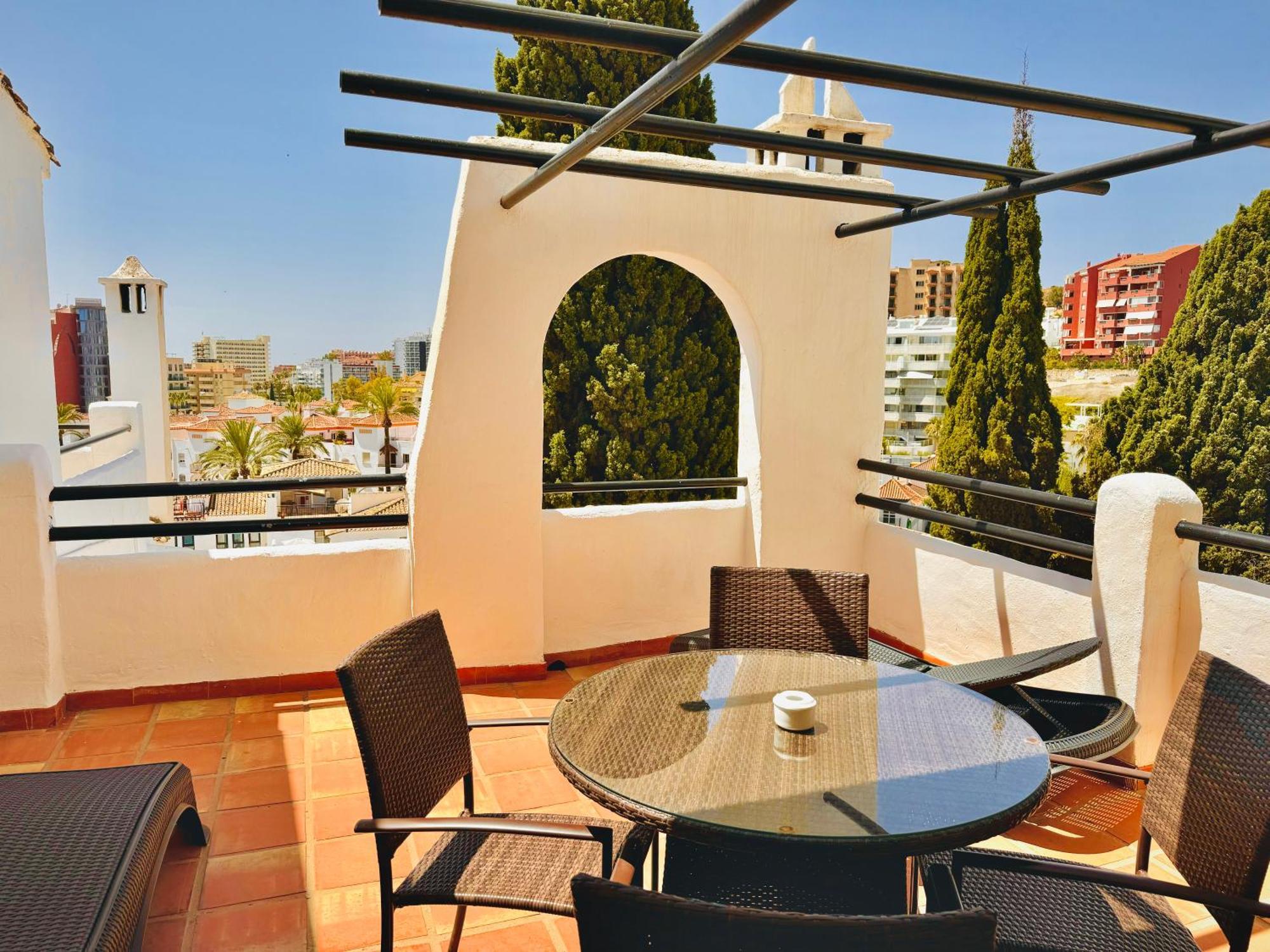 Pueblo Evita Premium Suites Benalmádena Dış mekan fotoğraf